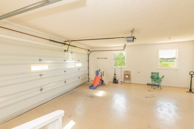 74 Stonehedge Court, Monticello, KY 42633
