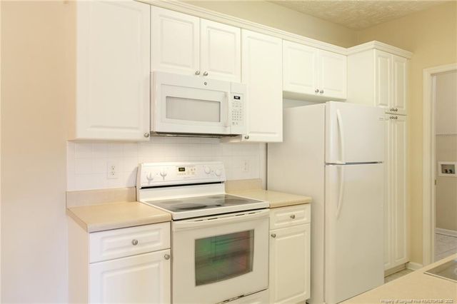 3940 Bardstown Ct Court 201, Fayetteville, NC 28304