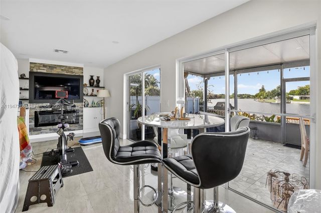 12017 NW 13th St, Pembroke Pines, FL 33026