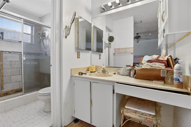 12017 NW 13th St, Pembroke Pines, FL 33026