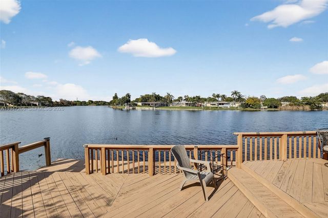 12017 NW 13th St, Pembroke Pines, FL 33026