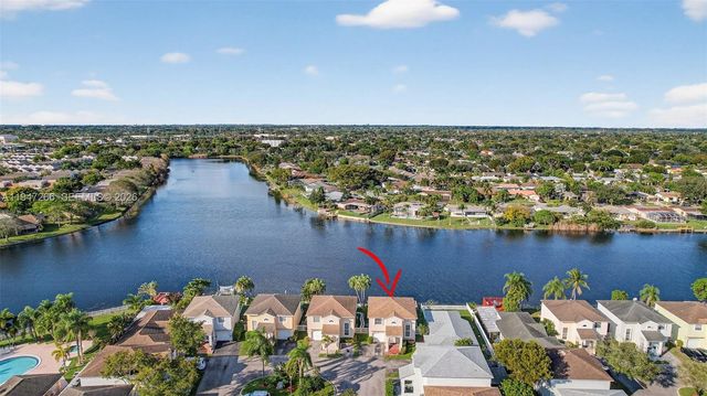 12017 NW 13th St, Pembroke Pines, FL 33026