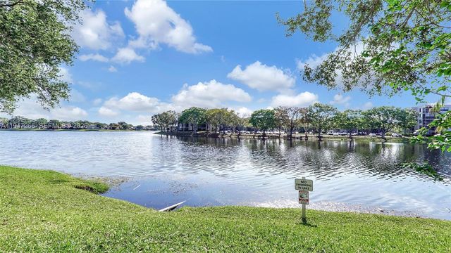 12017 NW 13th St, Pembroke Pines, FL 33026