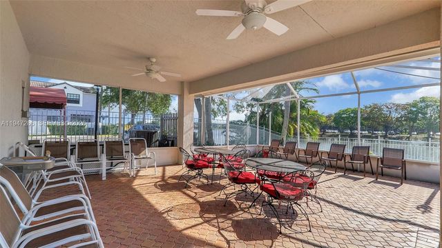 12017 NW 13th St, Pembroke Pines, FL 33026