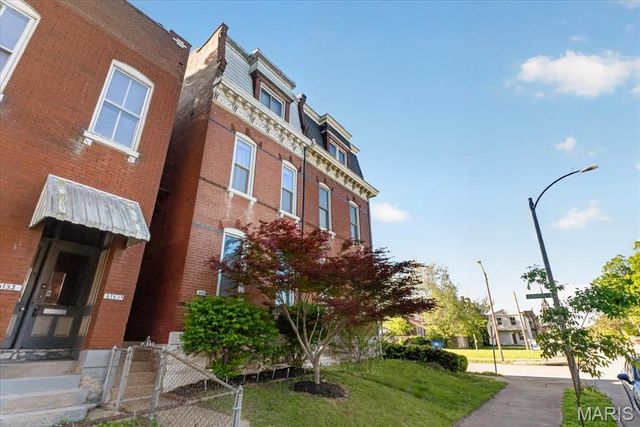 3131 Ohio Avenue, St Louis, MO 63118