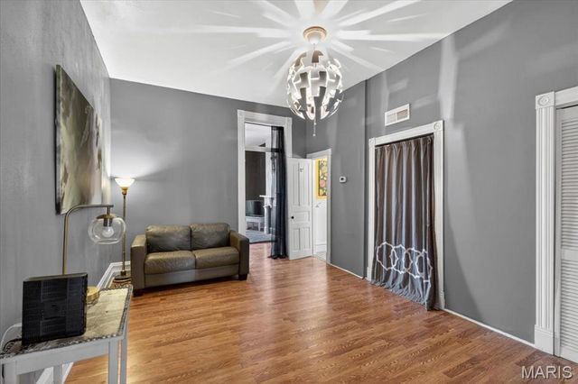 3131 Ohio Avenue, St Louis, MO 63118
