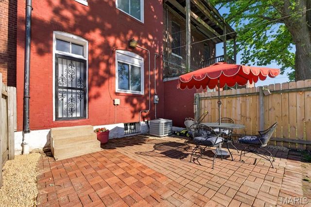 3131 Ohio Avenue, St Louis, MO 63118