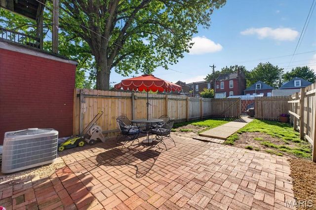 3131 Ohio Avenue, St Louis, MO 63118