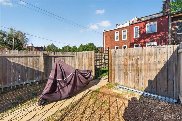 3131 Ohio Avenue, St Louis, MO 63118