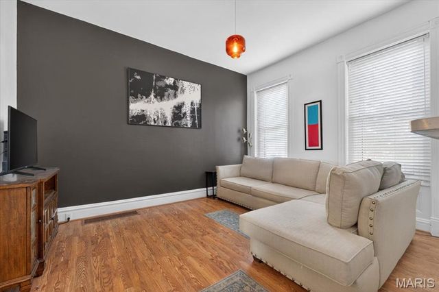 3131 Ohio Avenue, St Louis, MO 63118