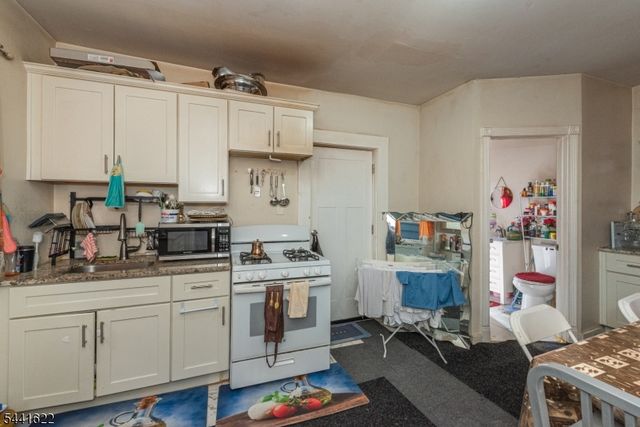 83 Winans Ave, Newark City, NJ 07108