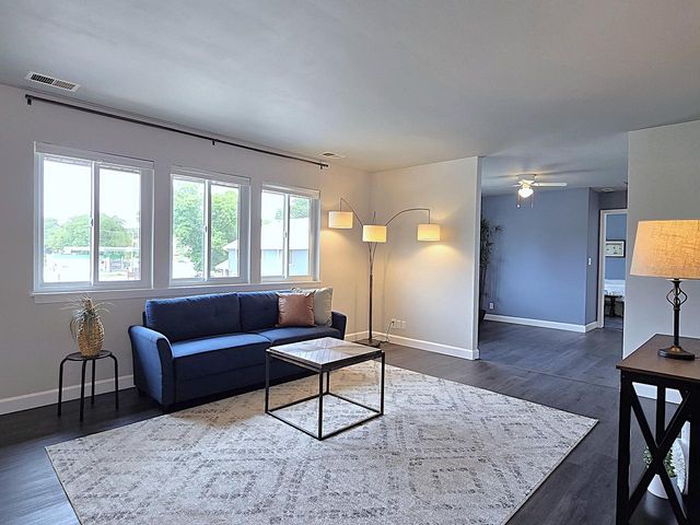 6322 S 20th STREET, Milwaukee, WI 53221