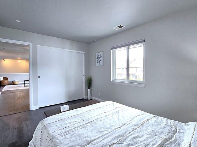 6322 S 20th STREET, Milwaukee, WI 53221