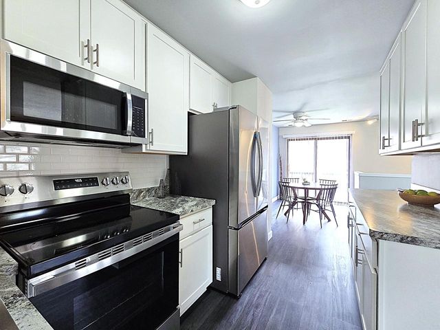 6322 S 20th STREET, Milwaukee, WI 53221