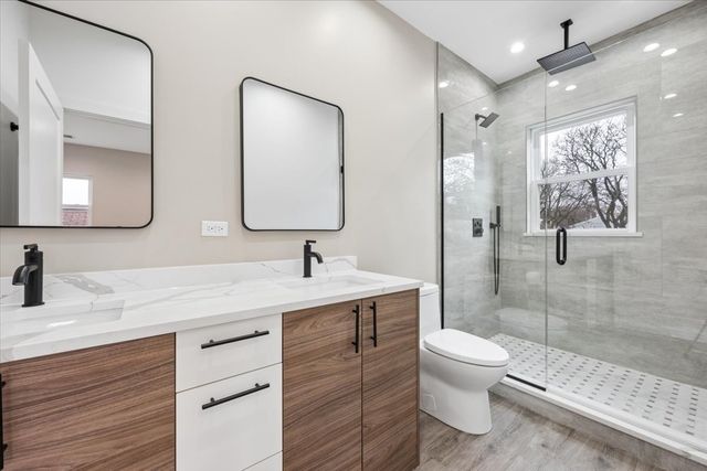 1721 W Arthur Avenue, Chicago, IL 60626