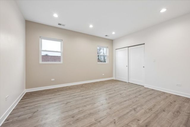 1721 W Arthur Avenue, Chicago, IL 60626