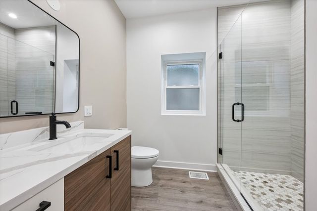 1721 W Arthur Avenue, Chicago, IL 60626