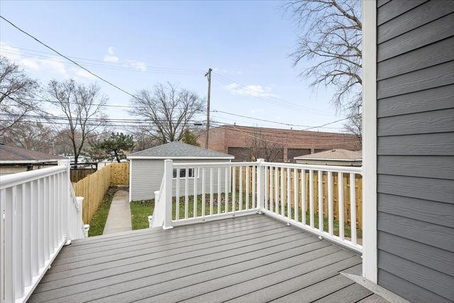 1721 W Arthur Avenue, Chicago, IL 60626