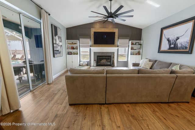 11420 Chalk Farm Road, Spring Hill, FL 34609