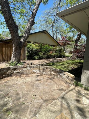 1512 Larkspur Drive, Arlington, TX 76013