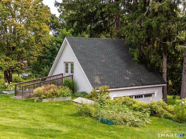 552 Breakneck Hill Road, Middlebury, CT 06762