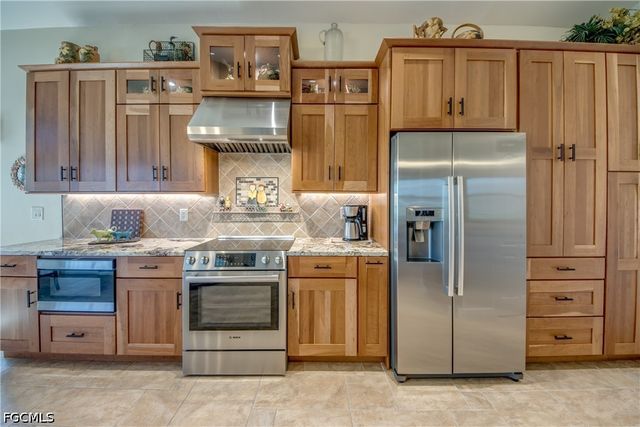 3259 Sabal Springs BLVD, North Fort Myers, FL 33917
