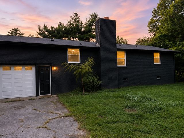 5116 Edmondson Pike, Nashville, TN 37211