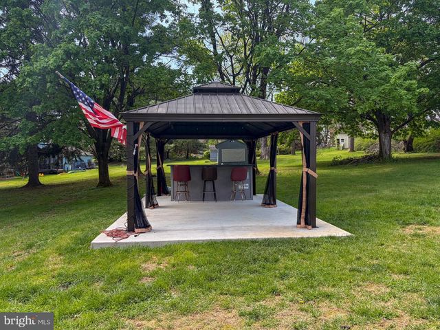 385 MOUNT CARMEL RD, Coatesville, PA 19320