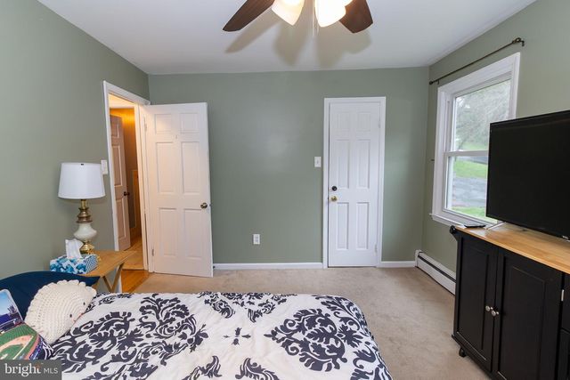 385 MOUNT CARMEL RD, Coatesville, PA 19320