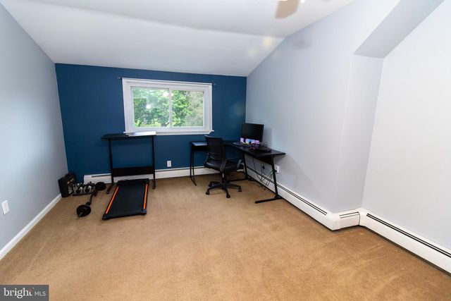 385 MOUNT CARMEL RD, Coatesville, PA 19320