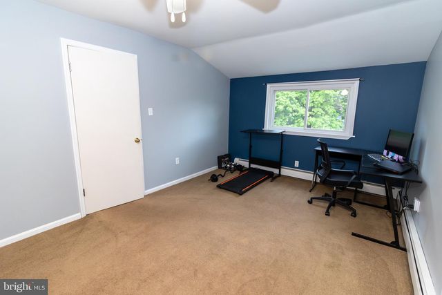 385 MOUNT CARMEL RD, Coatesville, PA 19320