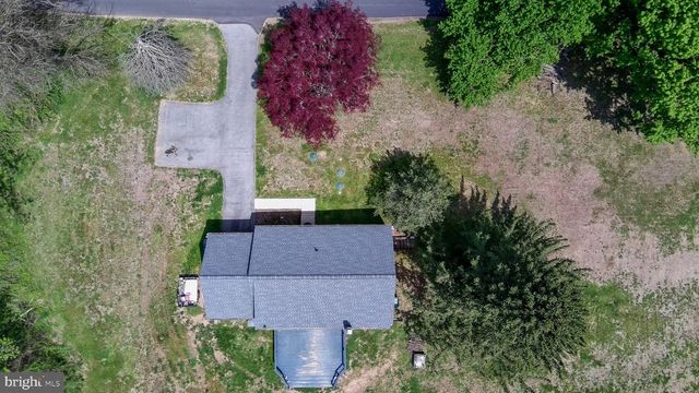 385 MOUNT CARMEL RD, Coatesville, PA 19320