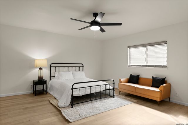 11303 Candle Park, San Antonio, TX 78249