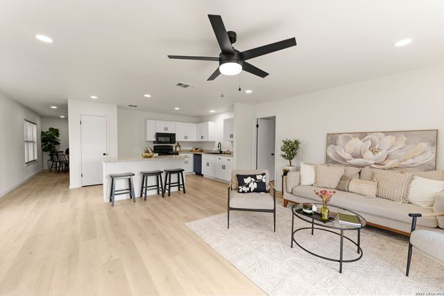 11303 Candle Park, San Antonio, TX 78249