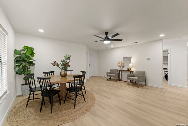 11303 Candle Park, San Antonio, TX 78249