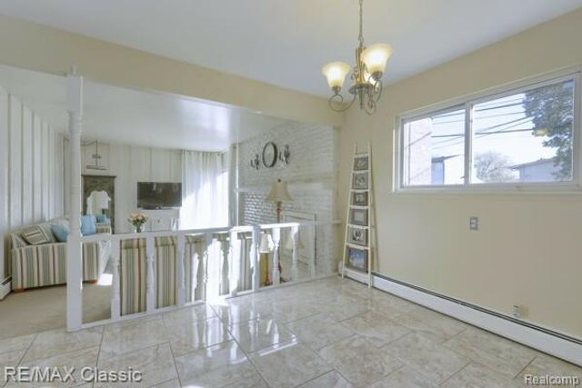 29230 Bermuda Lane, Southfield, MI 48076