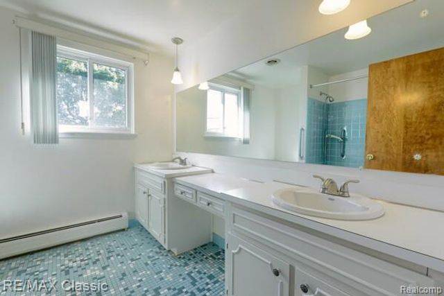 29230 Bermuda Lane, Southfield, MI 48076