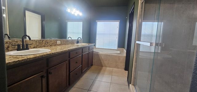 5428 W Brown Avenue, Fresno, CA 93722