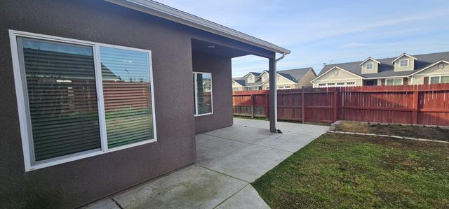 5428 W Brown Avenue, Fresno, CA 93722