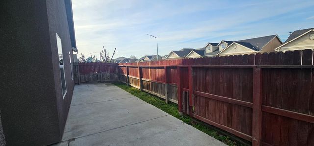 5428 W Brown Avenue, Fresno, CA 93722