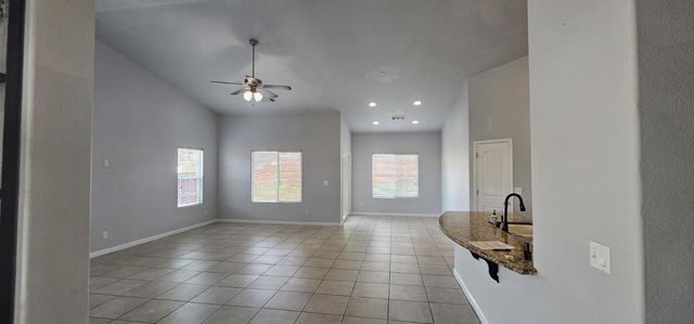 5428 W Brown Avenue, Fresno, CA 93722