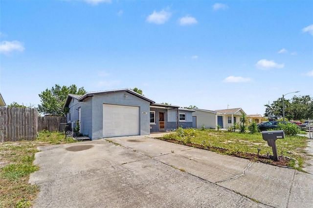 8143 HIXTON DRIVE, Port Richey, FL 34668