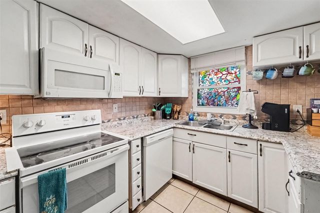 8143 HIXTON DRIVE, Port Richey, FL 34668