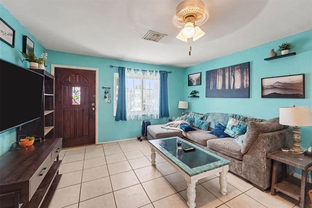 8143 HIXTON DRIVE, Port Richey, FL 34668