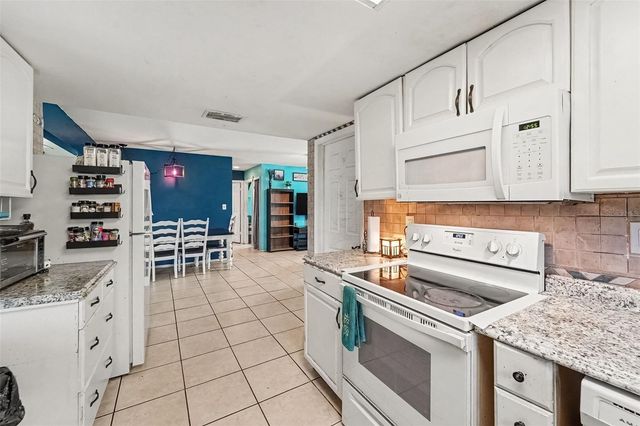8143 HIXTON DRIVE, Port Richey, FL 34668