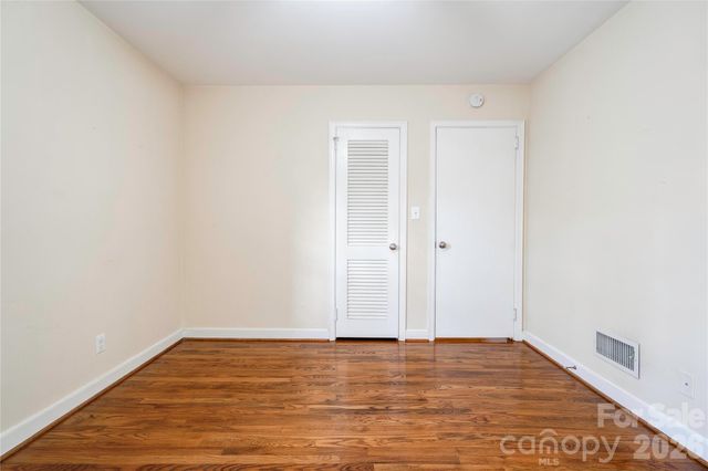 1000 W Sumter Street, Shelby, NC 28150