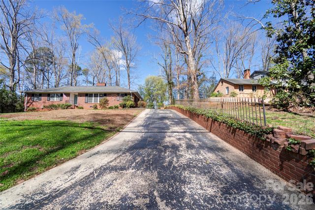 1000 W Sumter Street, Shelby, NC 28150