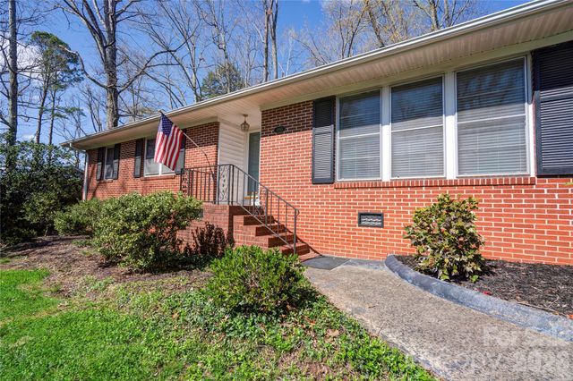 1000 W Sumter Street, Shelby, NC 28150