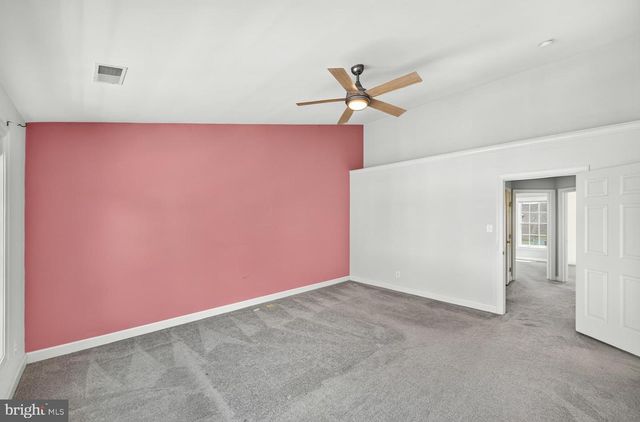 1302 HENDRIX LN, Phoenixville, PA 19460