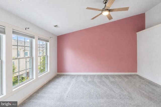 1302 HENDRIX LN, Phoenixville, PA 19460